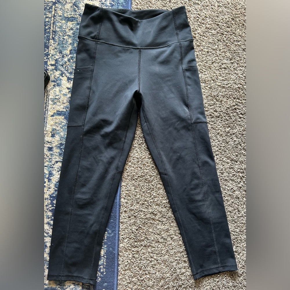 Marika Black Leggings w/ pockets- size m